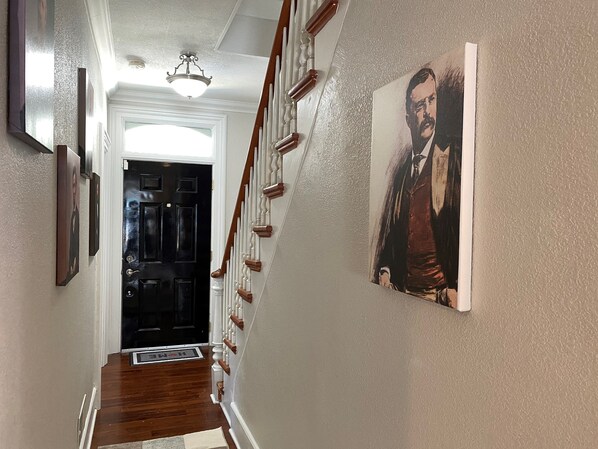 Interior - New! Historic! Pro Cleaned, Self Check In Sleeps 16 (Racine)