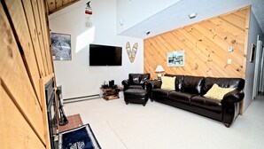 Living room - Mountain Brook 4, Waterville Valley (Waterville Valley)
