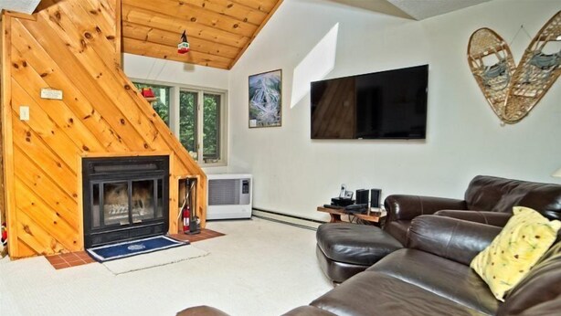 Living room - Mountain Brook 4, Waterville Valley (Waterville Valley)