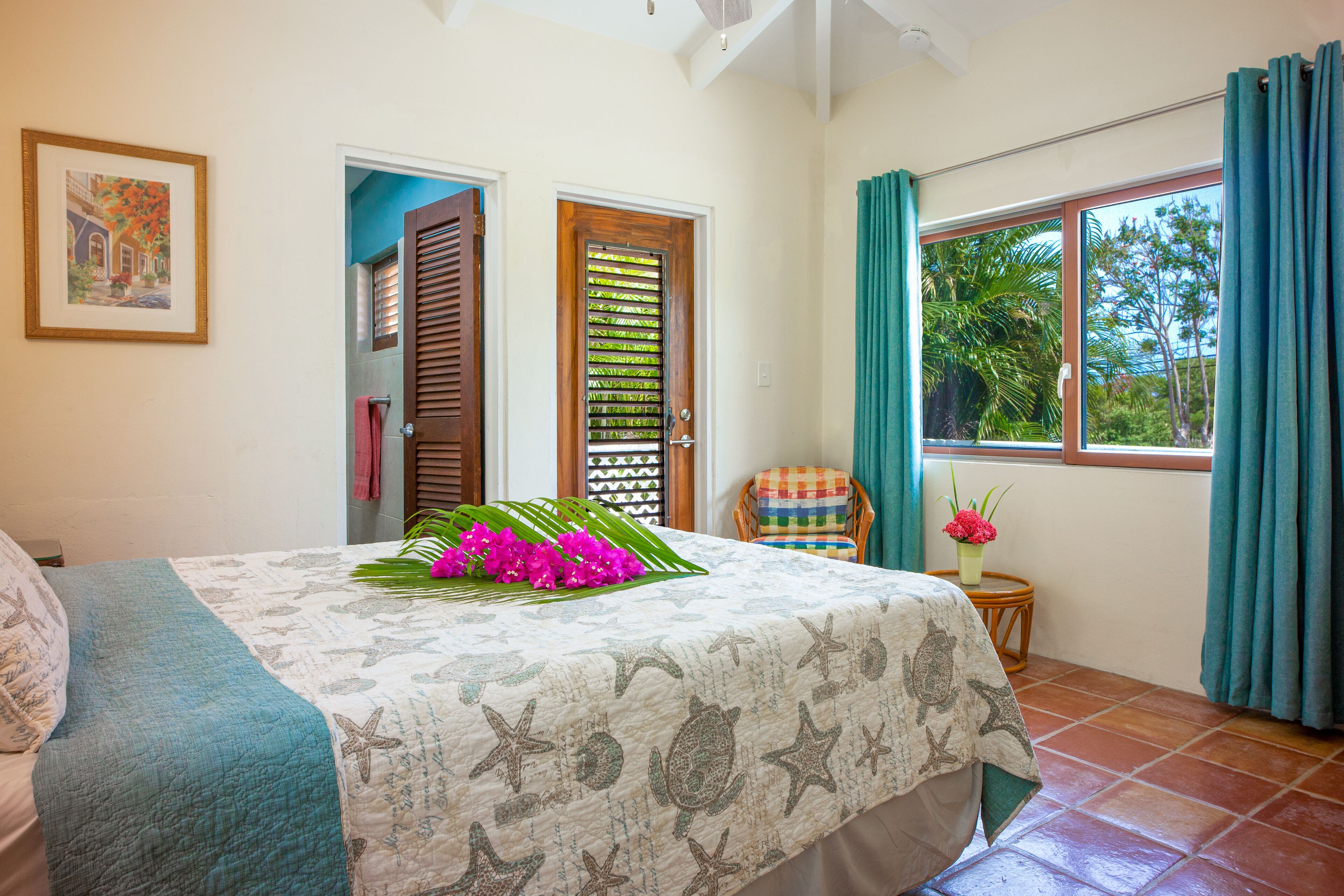 4 slaapkamers, een strijkplank/strijkijzer, wifi, beddengoed