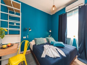 City-Zimmer, Blick auf den Innenhof, Erdgeschoss | Kostenloses WLAN, Bettwäsche