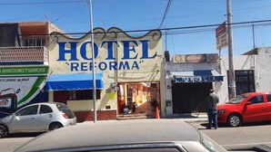 Front of property - Reforma Inn (Querétaro)