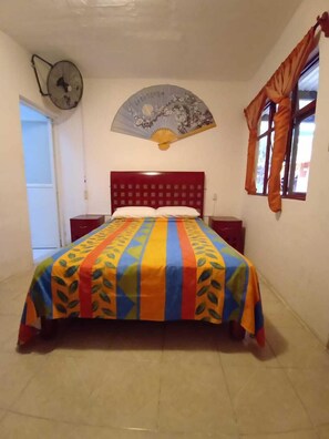 Basic Double Room, 1 Bedroom - Reforma Inn (Querétaro)