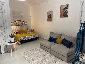 1 chambre, fer et planche à repasser, Wi-Fi, literie fournie