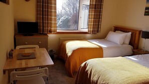 Zweibettzimmer, mit Bad