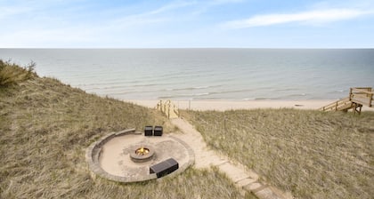 Custom Lake Michigan Beachfront Vacation Home