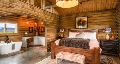 Romantic Log Cabin in Paradise Valley, Montana