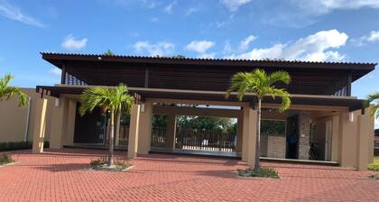 close to resorts shopping areas mall