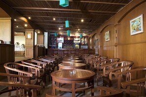 Bar (en el alojamiento)