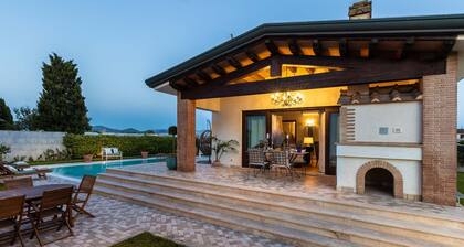 The Luxury Beach Villa with shared Swimming Pool, between Viareggio and Torre del Lago Puccini