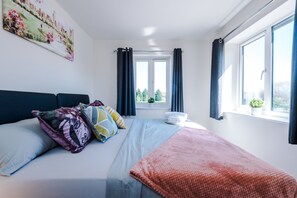 4 Schlafzimmer, Bügeleisen/Bügelbrett, kostenloses WLAN, Bettwäsche