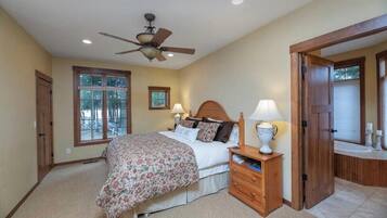 3 bedrooms, desk, iron/ironing board, free WiFi