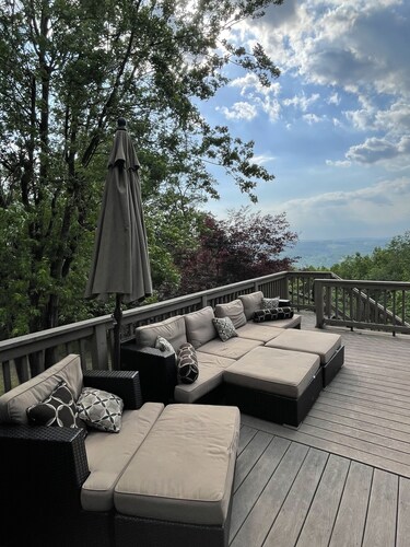 Serene Mountaintop Cabin - Pool, Hot Tub [Fall-Spring], Infrared Sauna