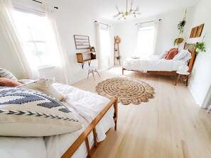 3 slaapkamers, een bureau, gratis wifi, beddengoed