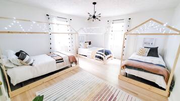 3 bedrooms, desk, free WiFi, bed sheets