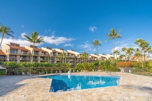Outdoor pool - Kamaole Sands 1101 Updated Beachy Chic 2BD Across Beach w AC (Kihei)