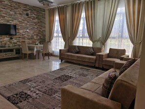 Family Villa | Living area