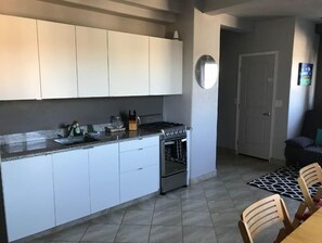 Fridge, microwave, oven, stovetop - Modern Bahia Studio Water views Con vista al mar (San Carlos)