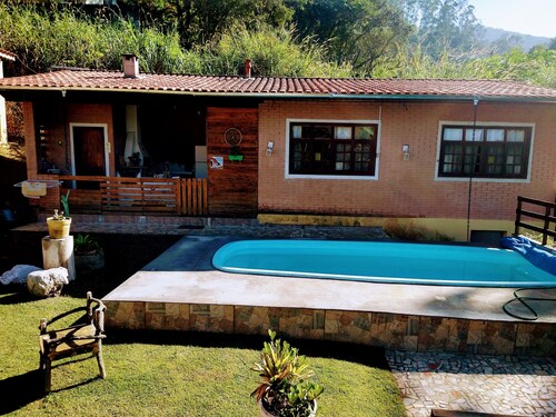 Mezzanine space!!! barbecue, pizza oven, wood-burning stove, swimming pool.