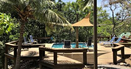 Quiet retreat, ideal for an intimate romantic getaway or 2 couples