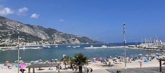 Seasonal rental 2 rooms Menton. 50 meters from the beaches