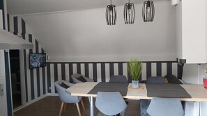 Dining - 2 bedroom apartment, 4 people, Le Tréport.  (Le Tréport)