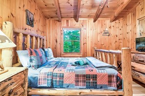 4 soverom, strykejern/-brett, reiseseng for barn og wi-fi (inkludert)