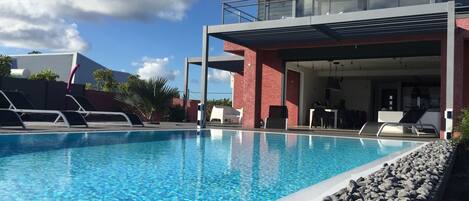 Piscine extérieure