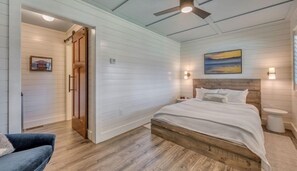 Deluxe Lodge Room, Lake View | Free WiFi, bed sheets