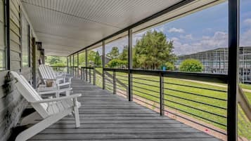 Deluxe Lodge Room, Lake View | Terrace/patio