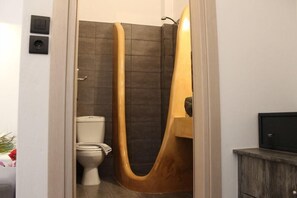 Kylpyhuone