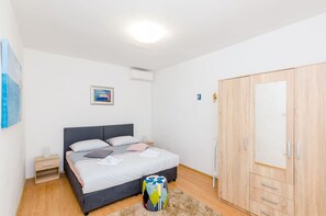 2 habitaciones y caja de seguridad en la habitación 