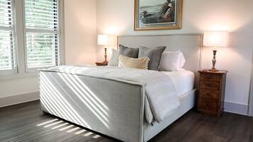 2 Schlafzimmer, Schreibtisch, Bügeleisen/Bügelbrett, kostenloses WLAN