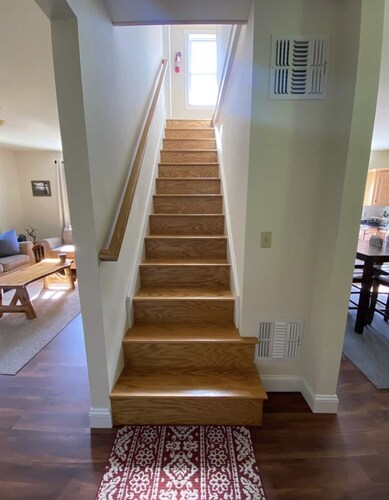 Newly remodeled, family-style home by the lake