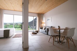 Living room - Sao Vicente Lodge (Ponta Delgada)