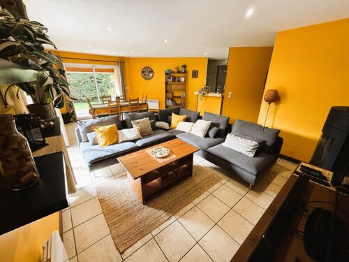 Maison Individuelle Située Dans un Quartier Résidentiel