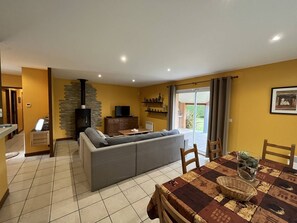 Interior - Maison Individuelle Située Dans un Quartier Résidentiel (MESSANGES)