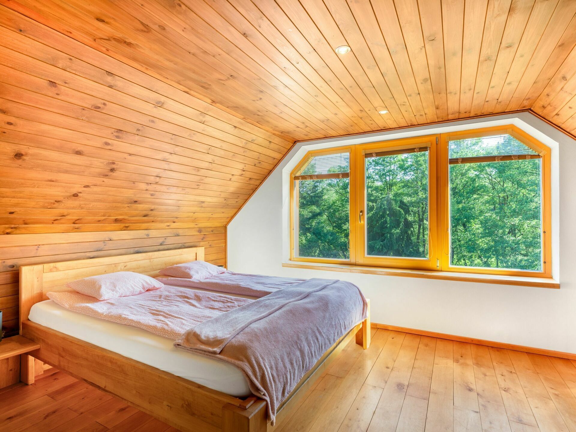 2 habitaciones, cuna de viaje, wifi gratis y ropa de cama 