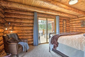 6 bedrooms, iron/ironing board, free WiFi, bed sheets