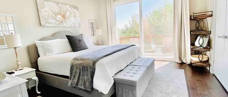 2 bedrooms, desk, iron/ironing board, travel cot