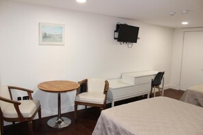 2 bedrooms, WiFi