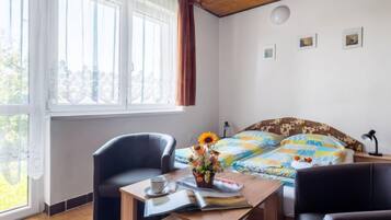 2 sovrum, skrivbord och gratis internet