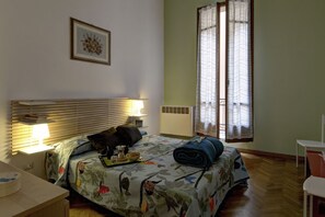 2 chambres, fer et planche à repasser