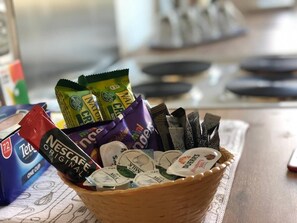 Comida y bebida