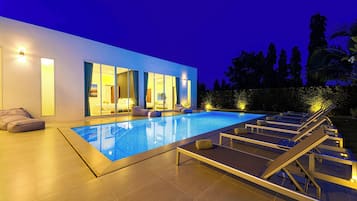 บริเวณภายนอก