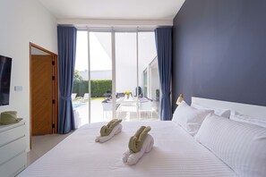 Blackout drapes, iron/ironing board, free WiFi, bed sheets