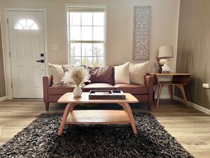 TV - Cozy cabin retreat in rustic setting. Private lake, bonfire under the stars! (Lake)