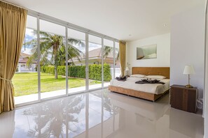 Villa | 6 bedrooms, blackout drapes, iron/ironing board, free WiFi - Amazing 6 Bedroom Pool Villa ED60 (Hua Hin)