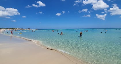 S und 2 1 km vom Strand in Kélibia entfernt