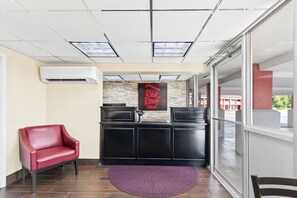 Lobby - Americas Best Value Inn (Berea)